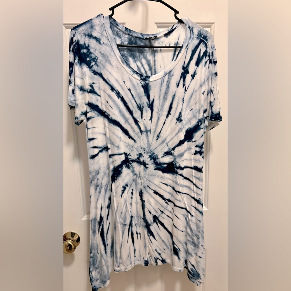 Cable & Gauge Tye Dye Tunic Women’s size M